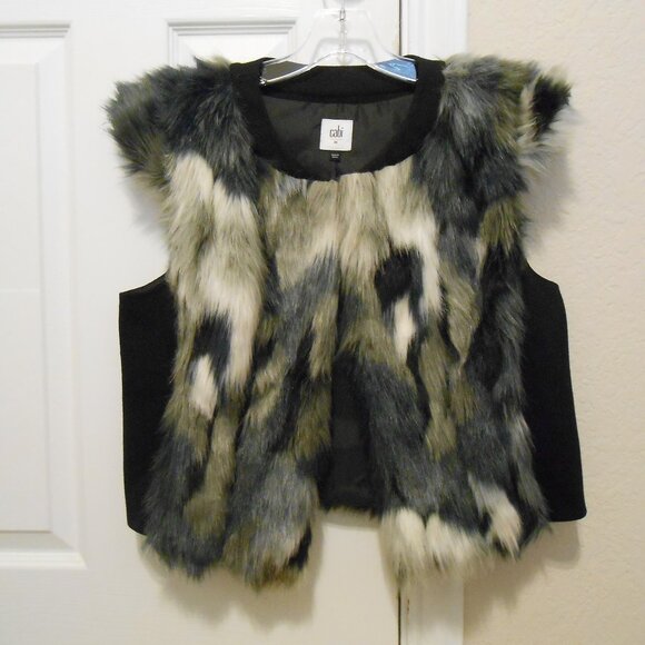 Cabi Frosty Faux Fur Blue Gray Vest With Hidden Pockets - Picture 1 of 4